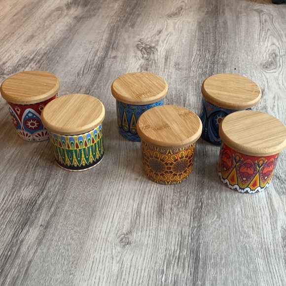 Ceramic mandala planters - Picture 8 of 8